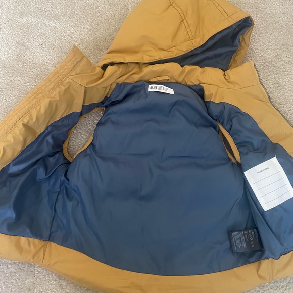 Boys puffer vest - Picture 2 of 3